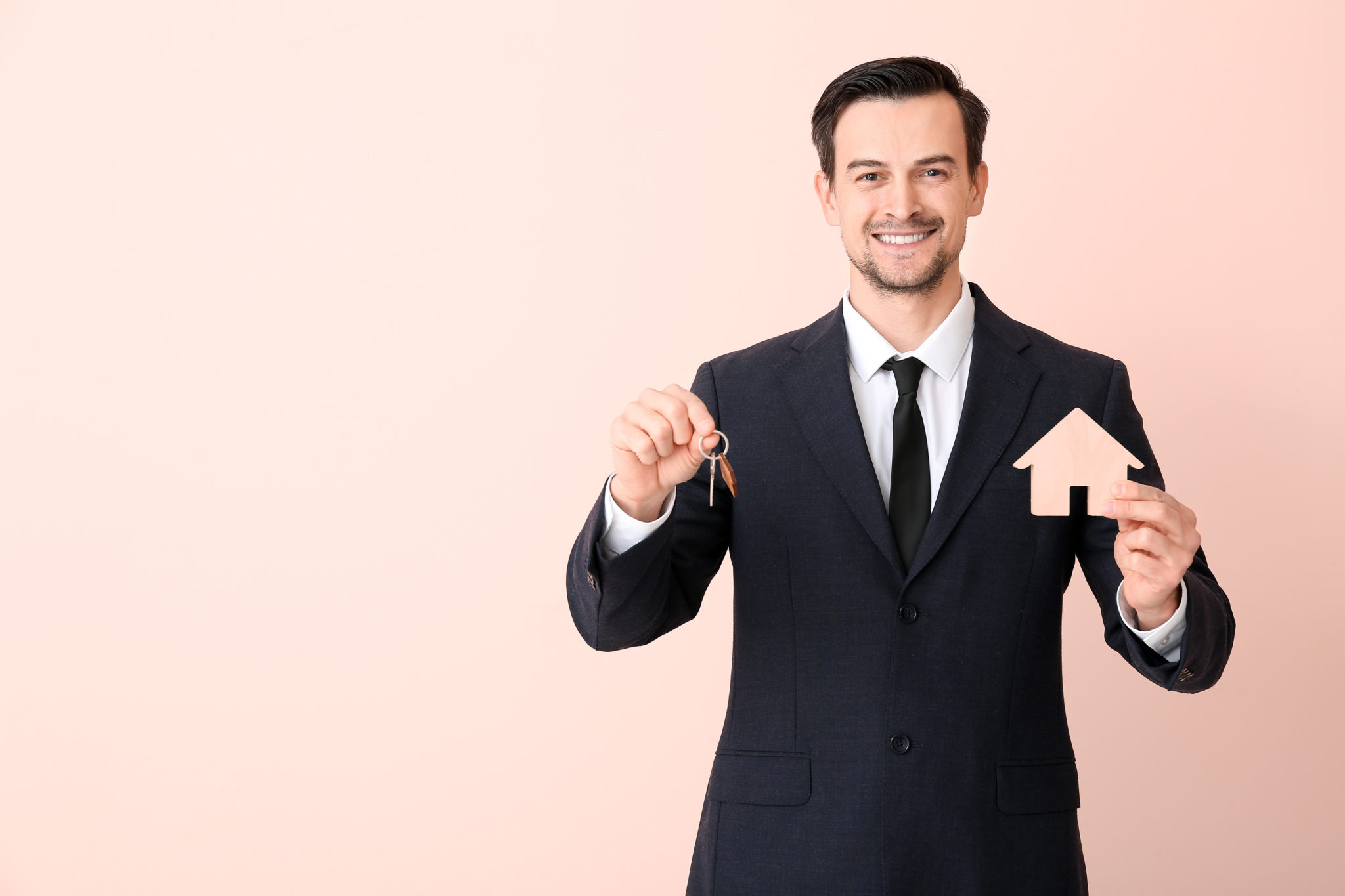 Real Estate Agent vs. Broker vs. Salesperson What's the Difference?